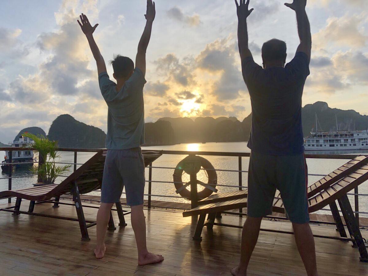 מלון הלונג Halong Majestic Legend Cruise מראה חיצוני תמונה