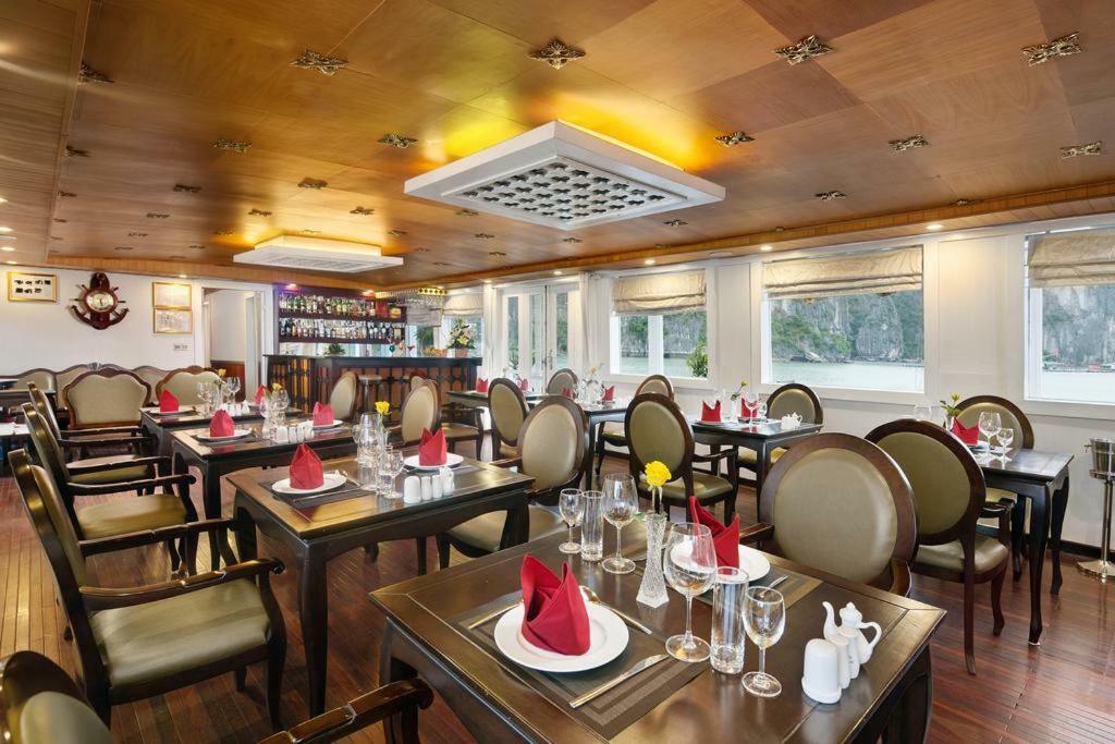 מלון הלונג Halong Majestic Legend Cruise מראה חיצוני תמונה